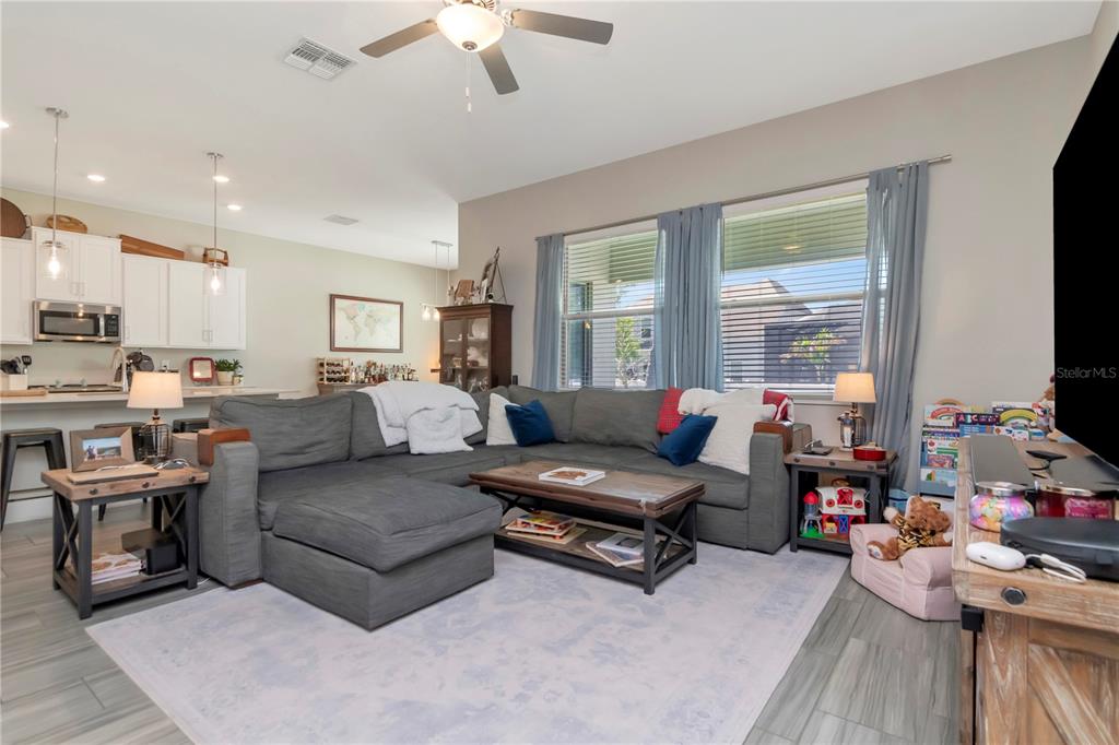 7713 South Shamrock Road Tampa, FL 33616 - Photo 5 of 28