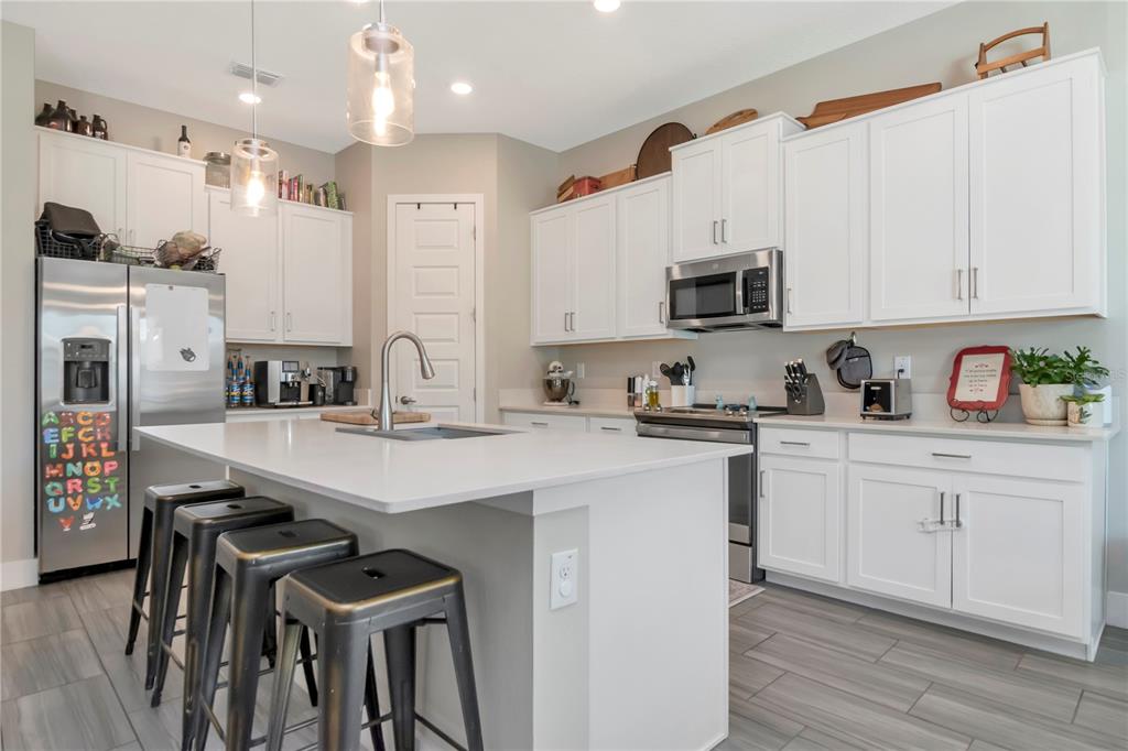 7713 South Shamrock Road Tampa, FL 33616 - Photo 8 of 28