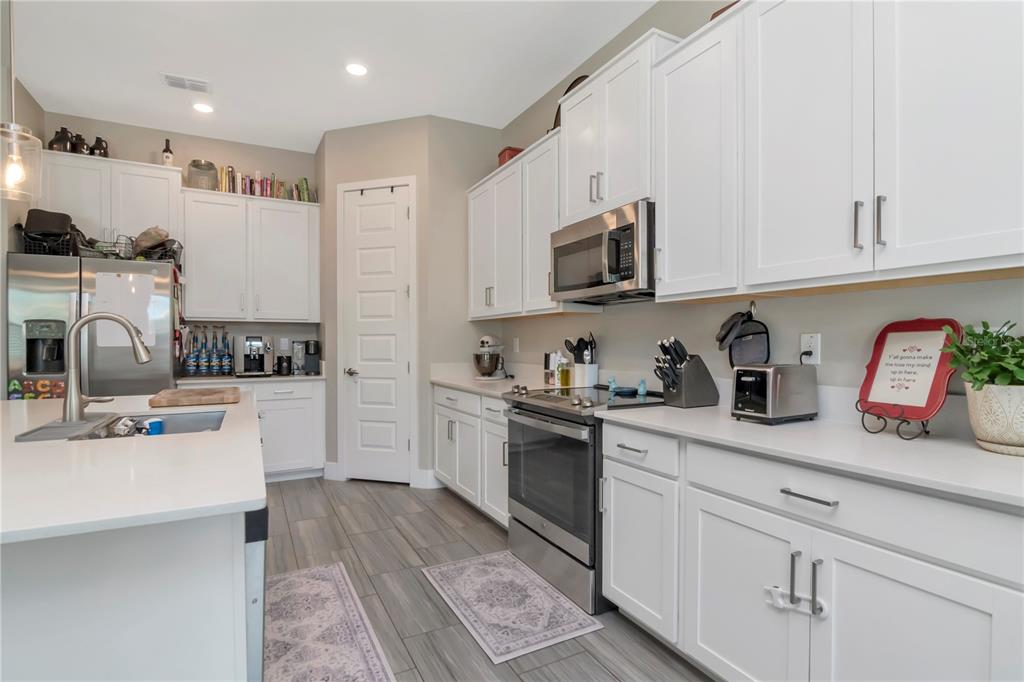 7713 South Shamrock Road Tampa, FL 33616 - Photo 9 of 28