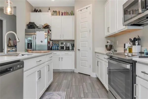 $4,300 | 7713 South Shamrock Road, Tampa, FL 33616