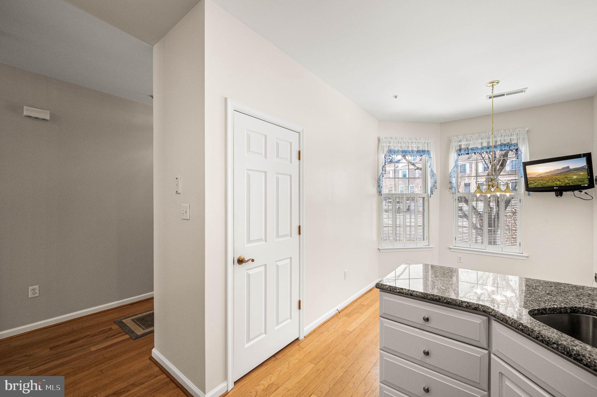 1291 Country Club Drive Springfield, PA 19064 - Photo 8 of 36