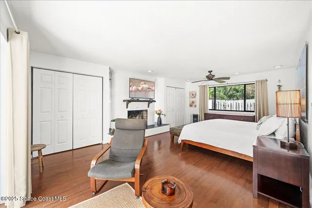 a bathroom with a double vanity sink and mirror