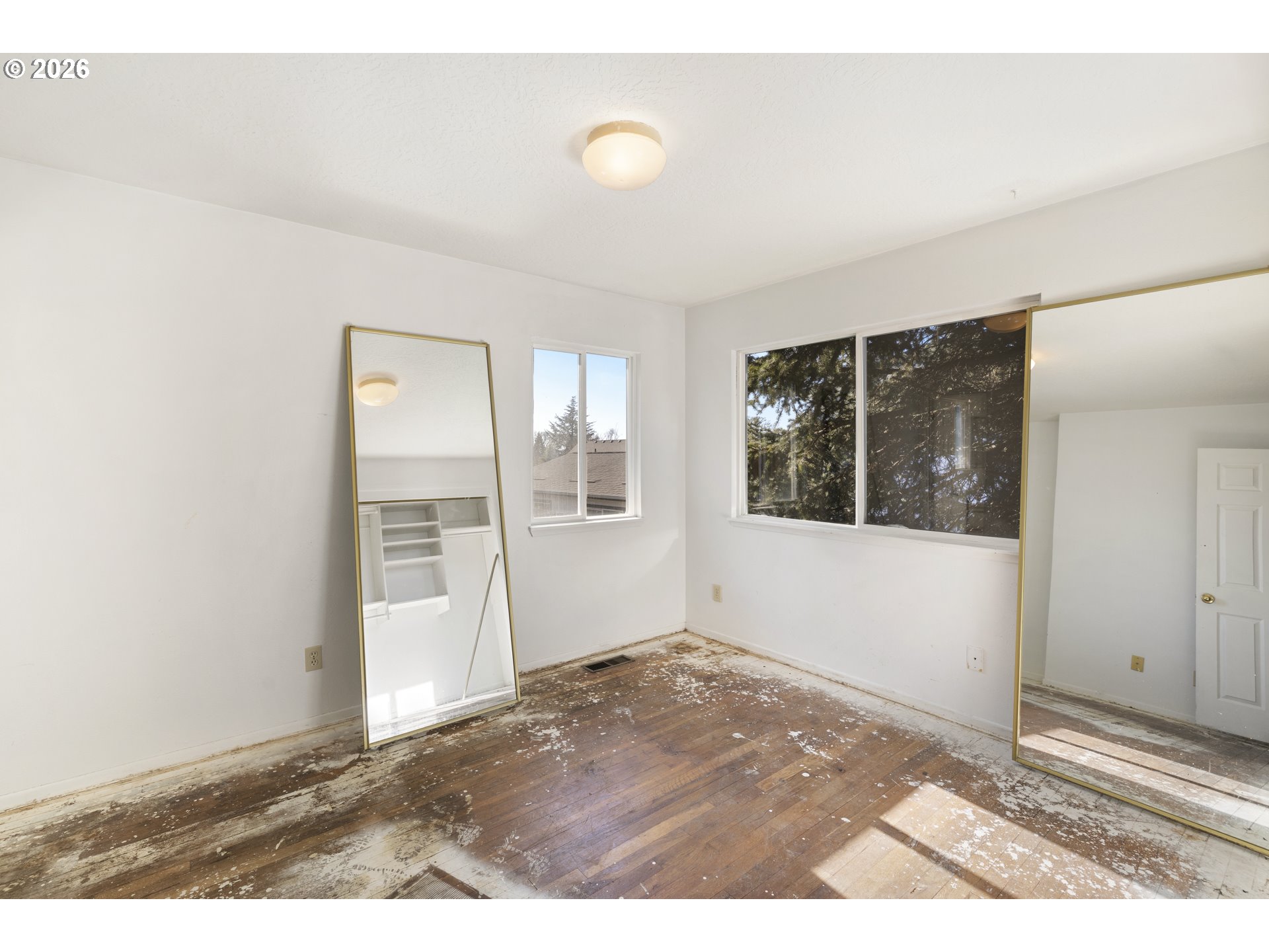 6906 Southwest Taylors Ferry Road Portland, OR 97223 - Photo 16 of 32