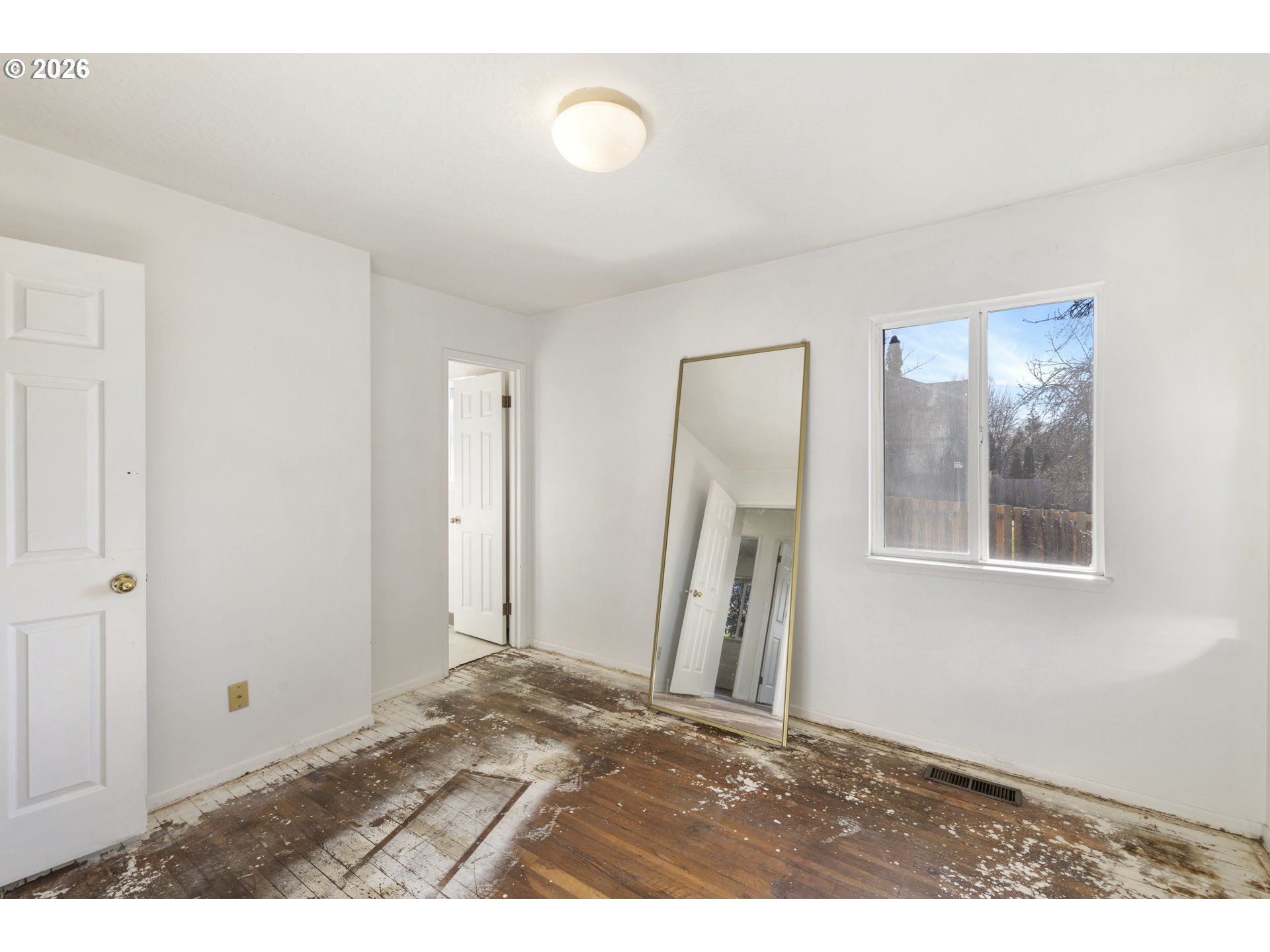 6906 Southwest Taylors Ferry Road Portland, OR 97223 - Photo 20 of 32