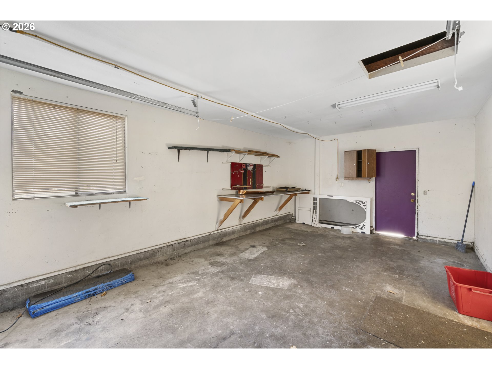 6906 Southwest Taylors Ferry Road Portland, OR 97223 - Photo 24 of 32