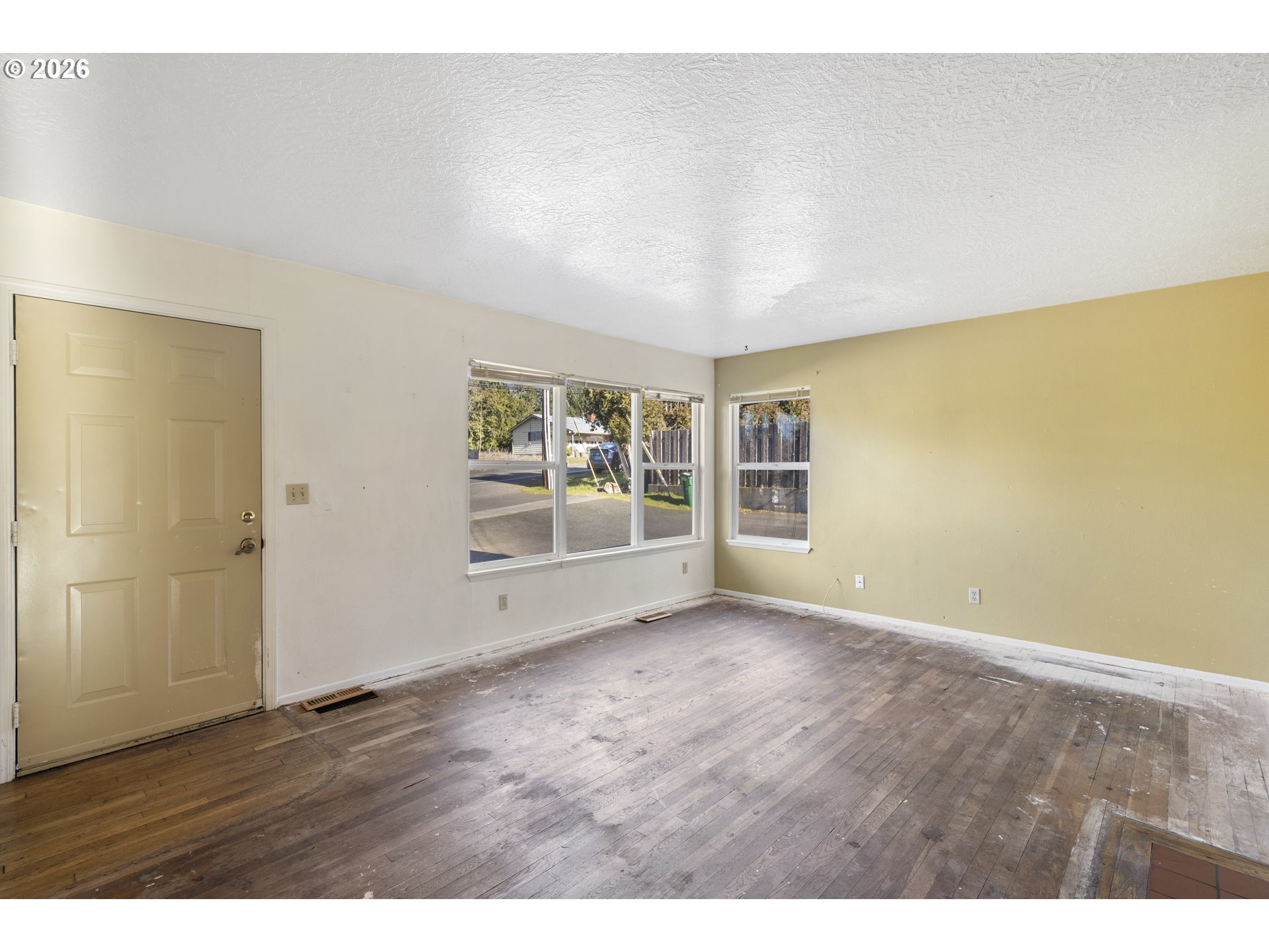 6906 Southwest Taylors Ferry Road Portland, OR 97223 - Photo 6 of 32