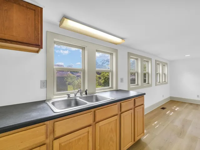 $168,500 | 413 East Lincoln Street, Monticello, IL 61856