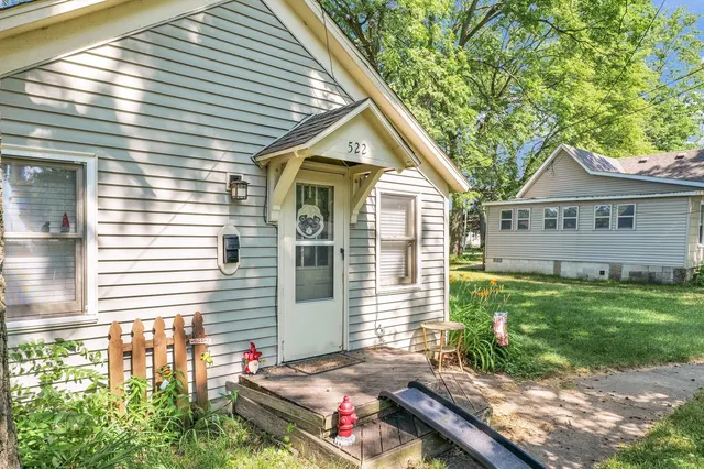 $168,500 | 413 East Lincoln Street, Monticello, IL 61856
