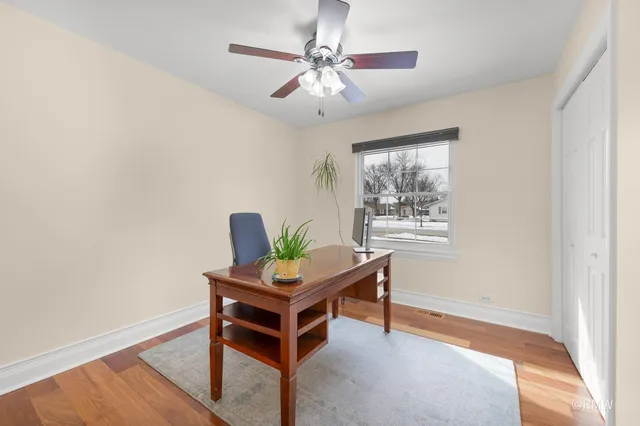 $449,900 | 1149 Carlisle Avenue, Elk Grove Village, IL 60007