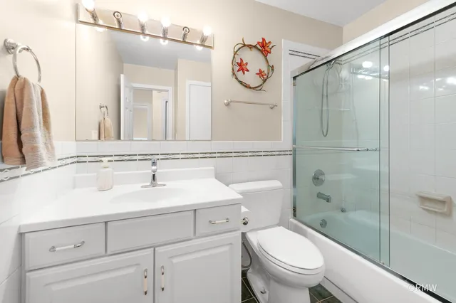 $449,900 | 1149 Carlisle Avenue, Elk Grove Village, IL 60007