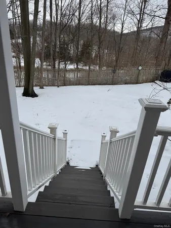 a view of deck and patio