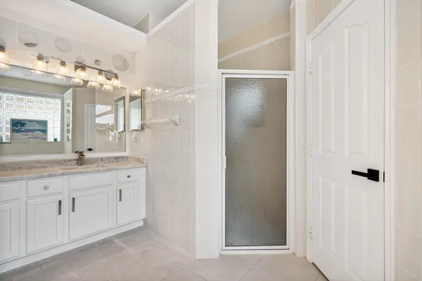 $729,900 | 4626 Northwest Wandering Oak Court, Jensen Beach, FL 34957