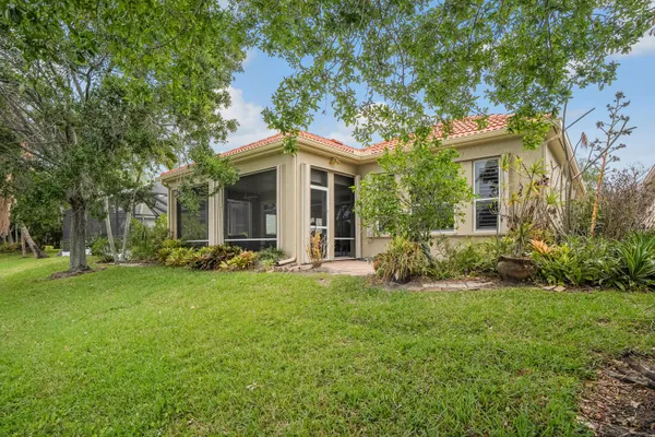 $729,900 | 4626 Northwest Wandering Oak Court, Jensen Beach, FL 34957