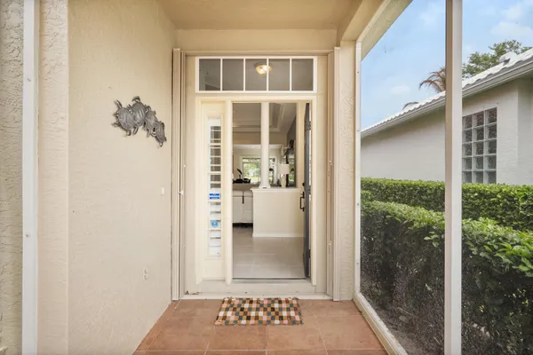 $729,900 | 4626 Northwest Wandering Oak Court, Jensen Beach, FL 34957