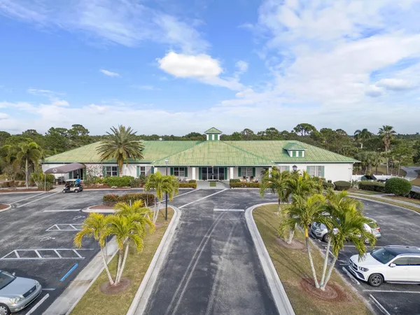 $729,900 | 4626 Northwest Wandering Oak Court, Jensen Beach, FL 34957
