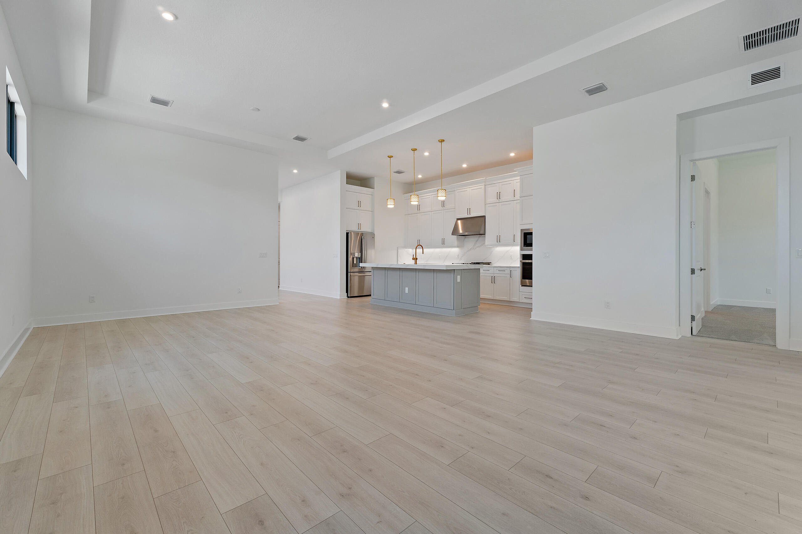 6850 Southeast Haven Lane Stuart, FL 34997 - Photo 17 of 49 052-6850SEHavenLane-Stuart-FULL