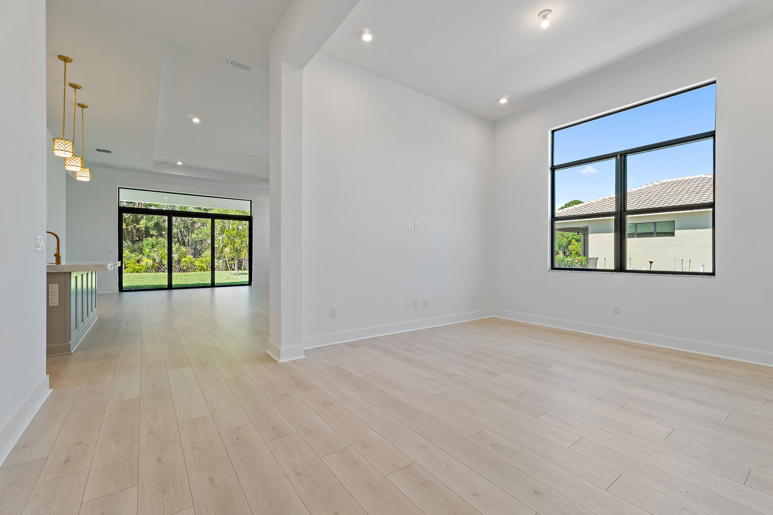 6850 Southeast Haven Lane Stuart, FL 34997 - Photo 6 of 49 040-6850SEHavenLane-Stuart-FULL