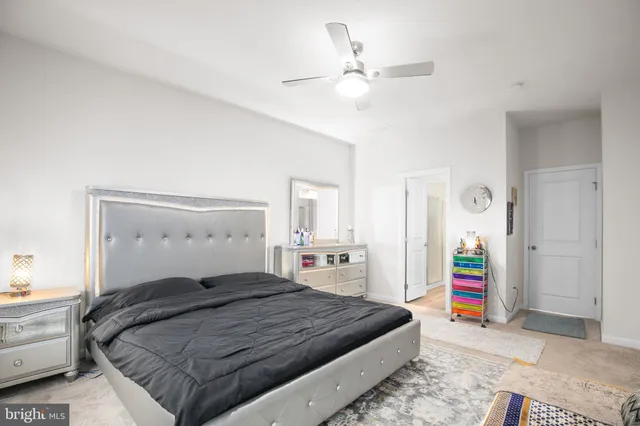 $475,000 | 18353 Reaper Hl Court, Triangle, VA 22172