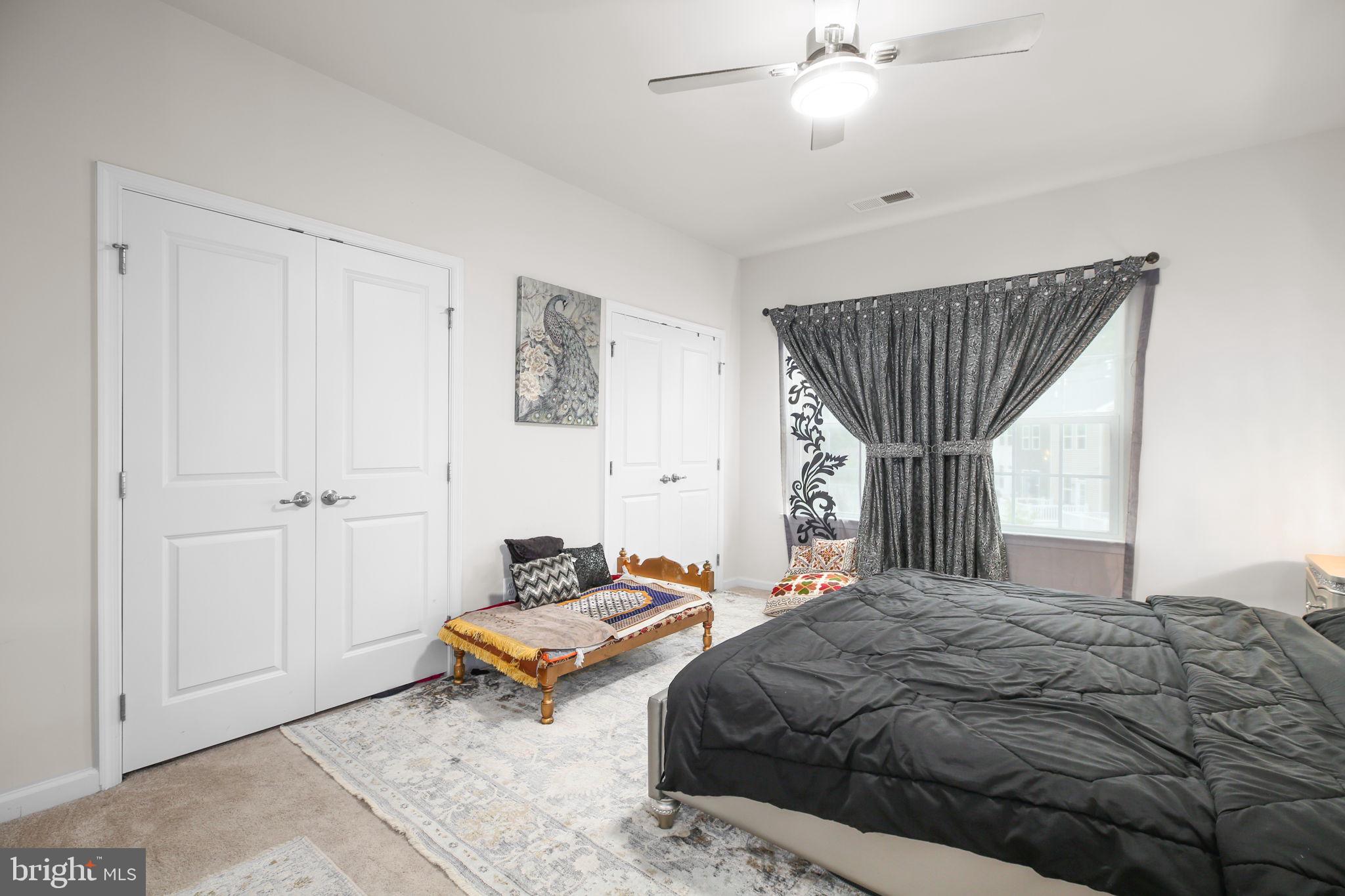 18353 Reaper Hl Court Triangle, VA 22172 - Photo 19 of 29 Good closet space in the bedroom