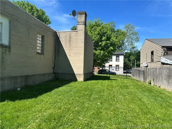 $189,000 | 716 Walnut Street, Madison, IN 47250