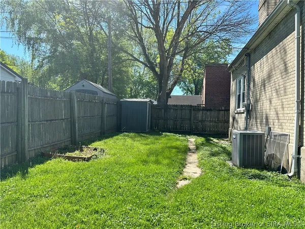 $189,000 | 716 Walnut Street, Madison, IN 47250