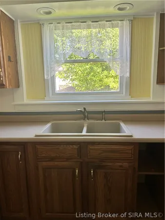 $189,000 | 716 Walnut Street, Madison, IN 47250