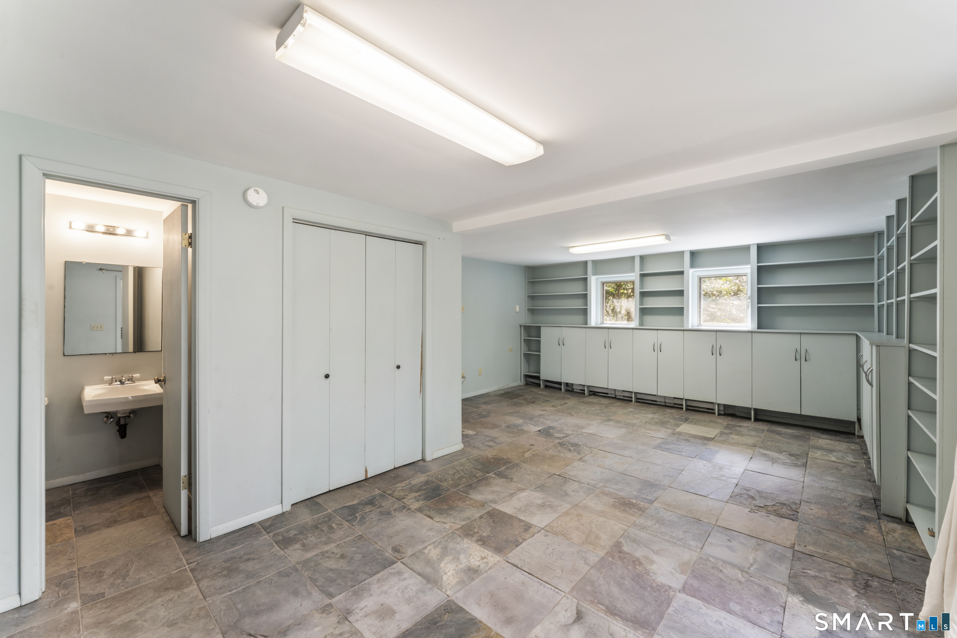 34 Dorethy Road Redding, CT 06896 - Photo 28 of 37