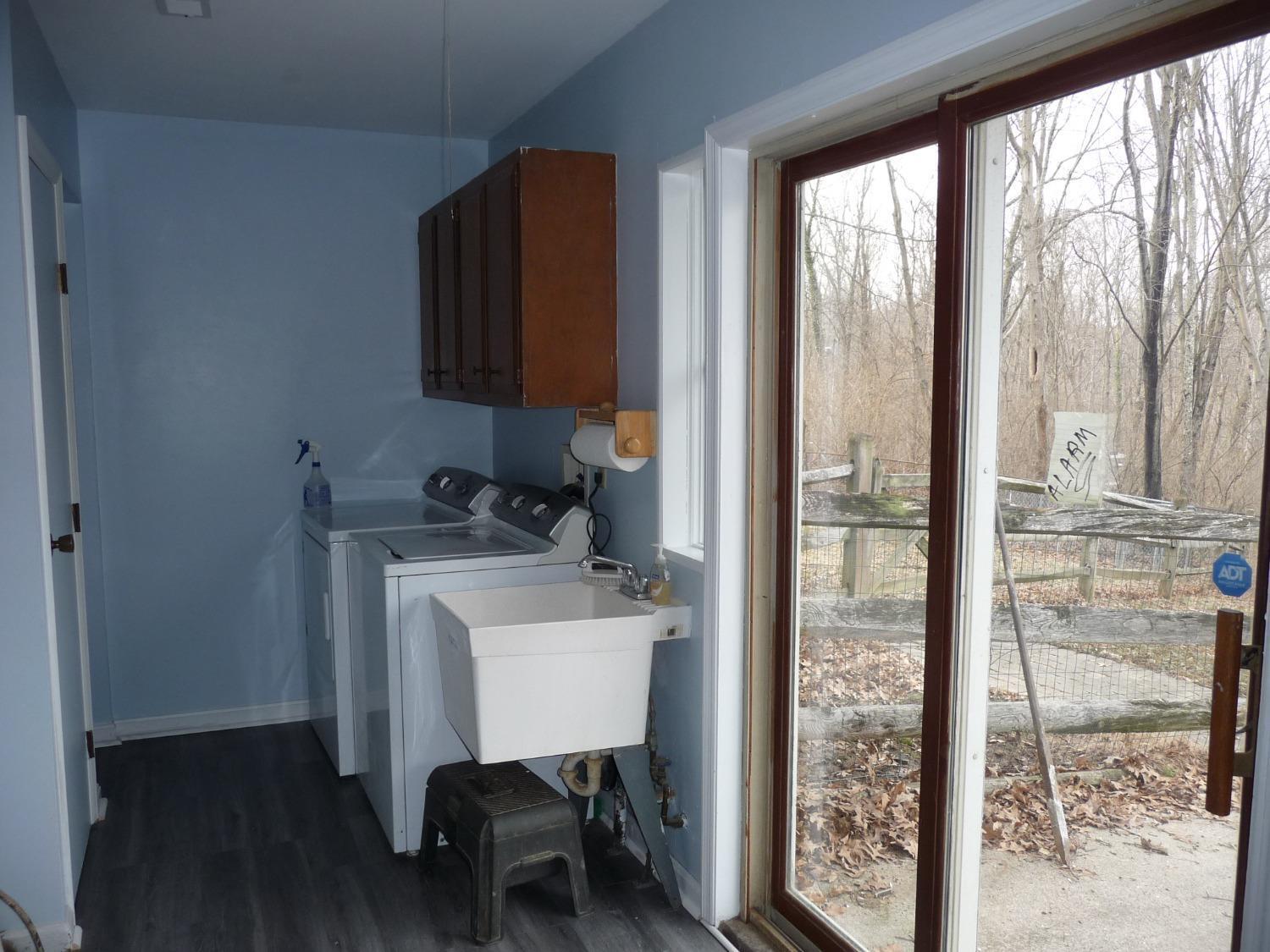 8847 Livingston Road Cincinnati, OH 45251 - Photo 31 of 34 Gallery Image 31
