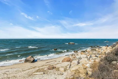 $1,529,000 | 2655 Rocky Point Road, East Marion, NY 11939