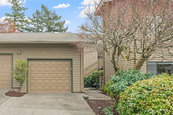 $879,950 | 2027 Narrows View Circle Northwest, Unit E244, Gig Harbor, WA 98335