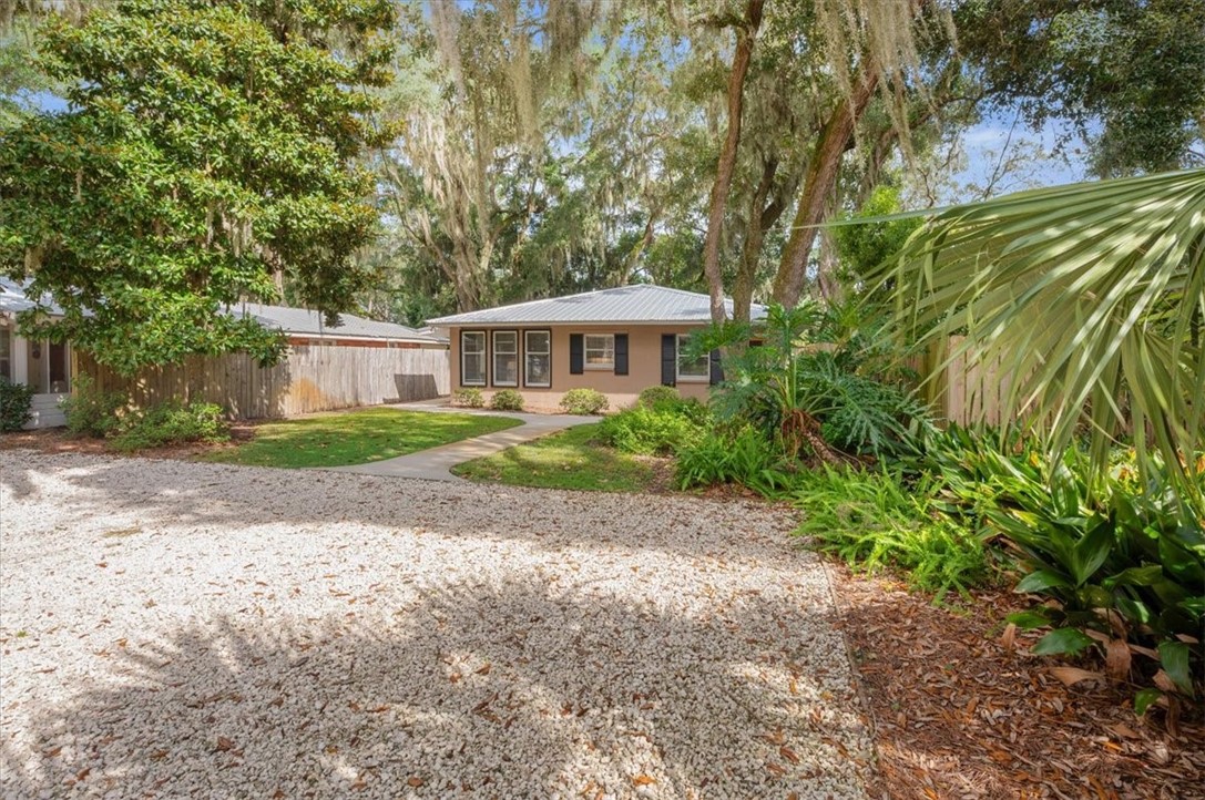 238 Broadway Street St. Simons Island, GA 31522 - Photo 42 of 56