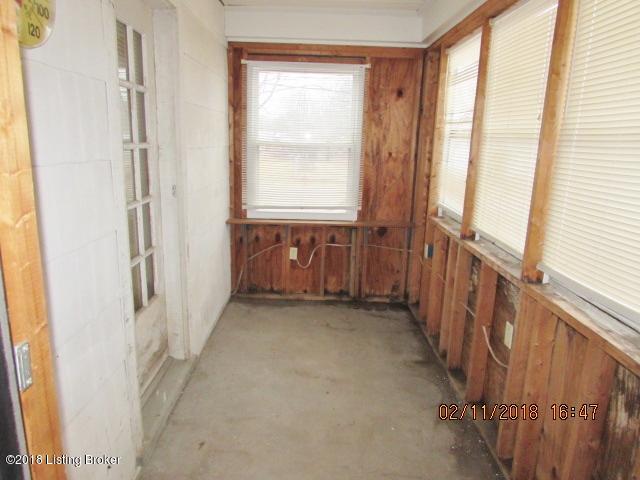 5904 Pendleton Road Louisville, KY 40272 - Photo 11 of 19 Sunroom