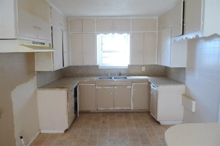 3307 1st Place Lubbock, TX 79415 - Photo 5 of 9 Photo 5