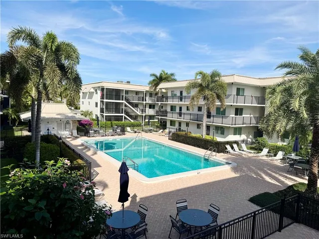 $6,000 | 766 Central Avenue, Unit 312, Naples, FL 34102