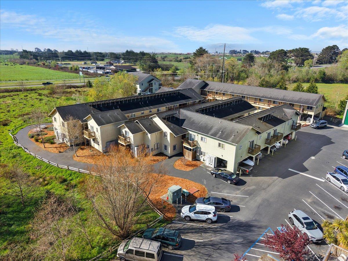 305 Union Street Arcata, CA 95521 - Photo 1 of 35