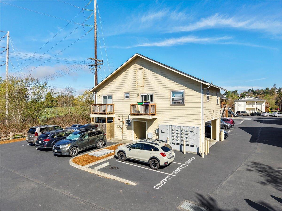 305 Union Street Arcata, CA 95521 - Photo 11 of 35