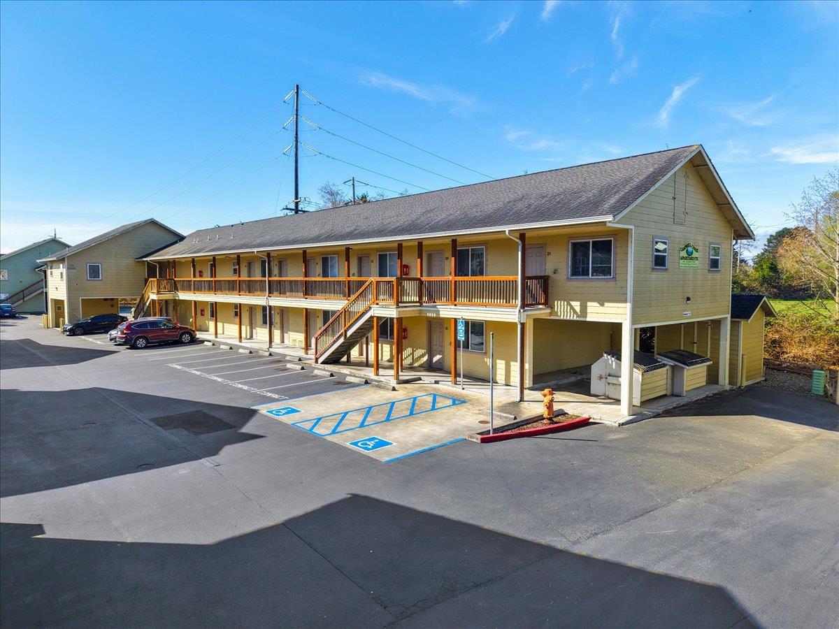 305 Union Street Arcata, CA 95521 - Photo 5 of 35