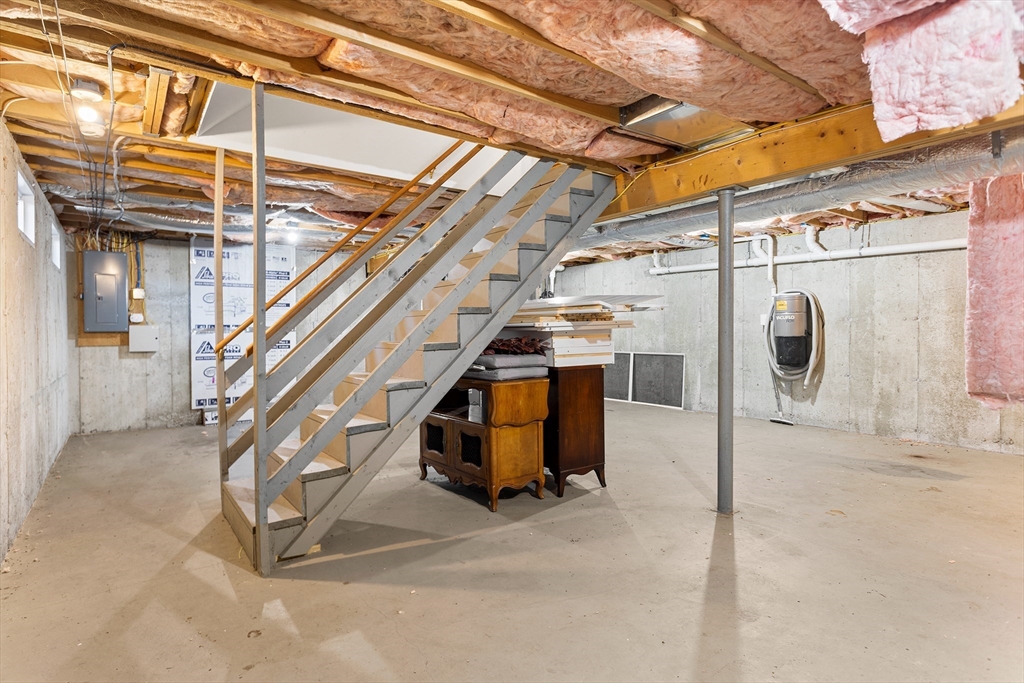3 Fieldstone Circle, Unit 3 Wareham, MA 02576 - Photo 22 of 25 a view of a hallway with wooden floors