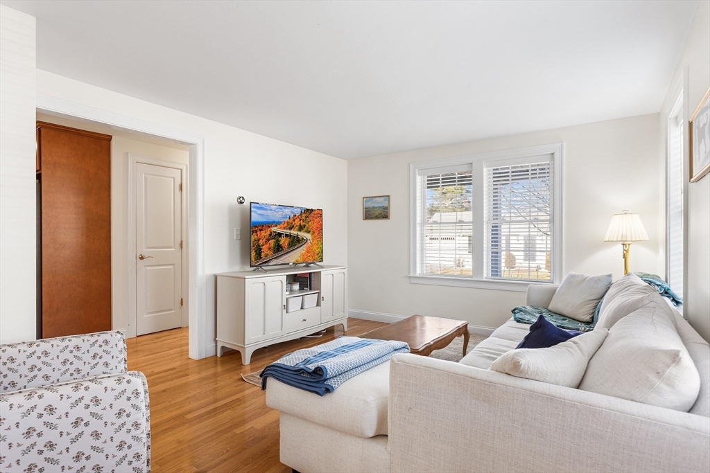 3 Fieldstone Circle, Unit 3 Wareham, MA 02576 - Photo 7 of 25 a living room with furniture and a window