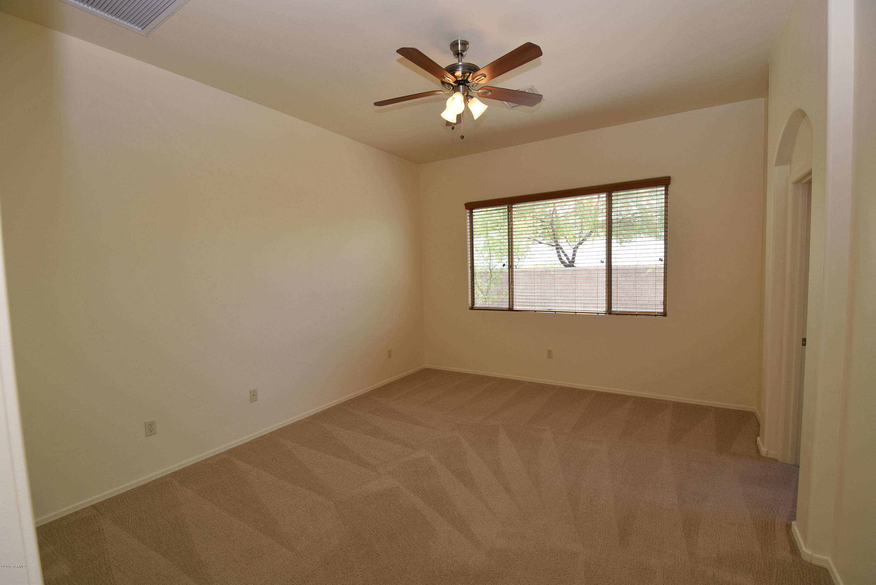 12823 Bloomington Loop Tucson, AZ 85755 - Photo 18 of 39