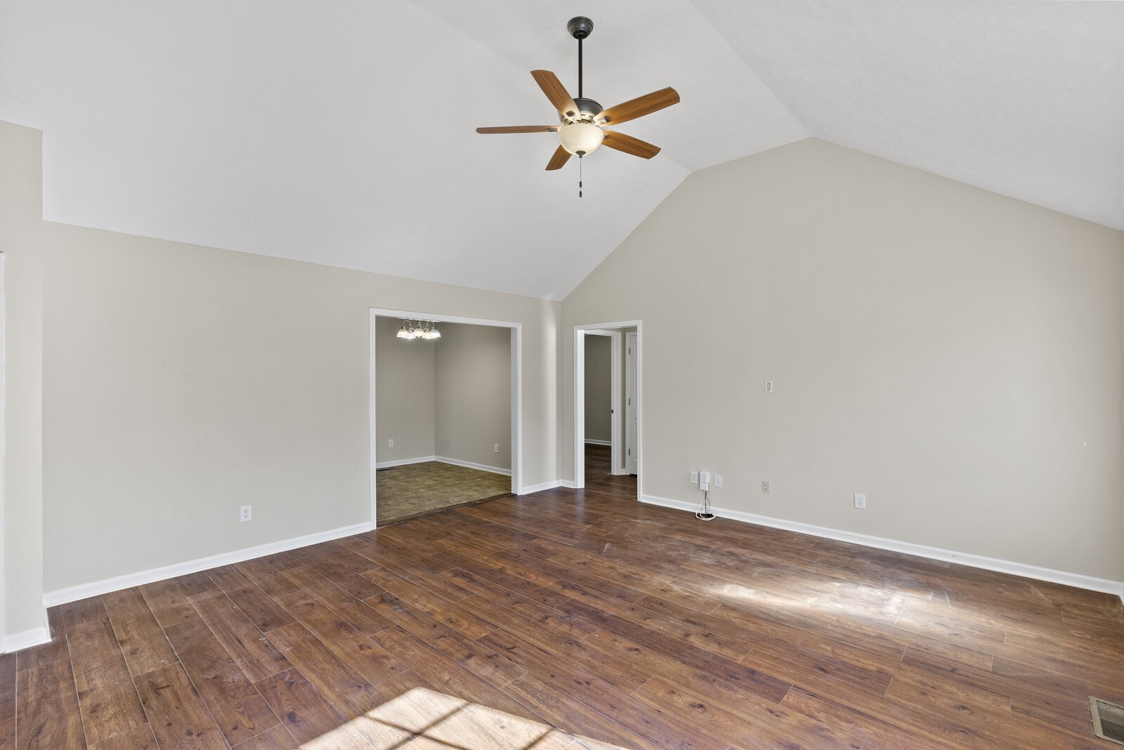 510 Berry Circle Springfield, TN 37172 - Photo 4 of 17 Gallery Image 4