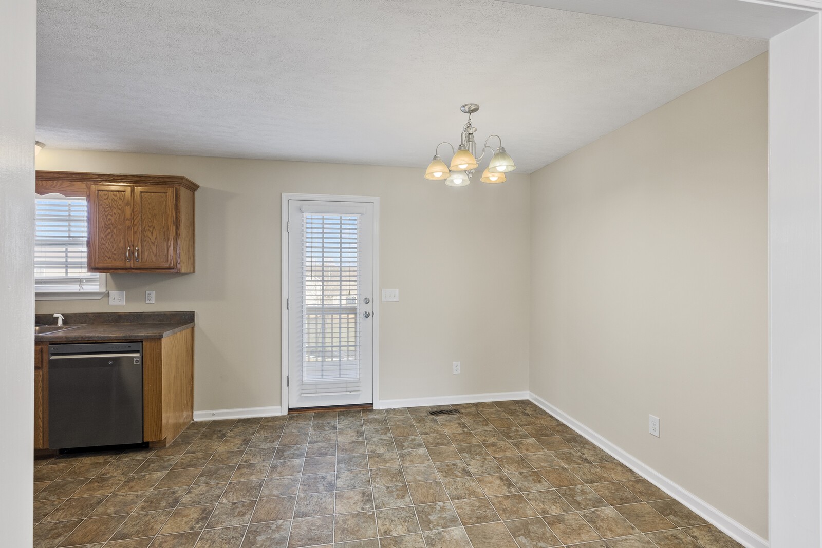 510 Berry Circle Springfield, TN 37172 - Photo 5 of 17 Gallery Image 5