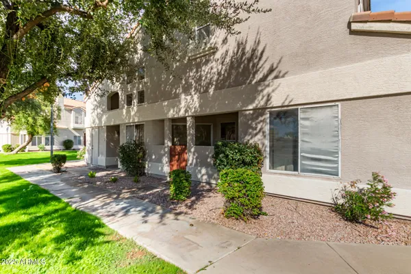 $325,000 | 500 North Roosevelt Avenue, Unit 40, Chandler, AZ 85226