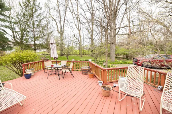 $249,900 | 221 West Roselawn Drive, Logansport, IN 46947