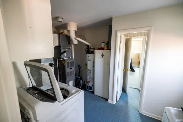 $249,900 | 221 West Roselawn Drive, Logansport, IN 46947