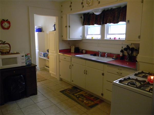 64 Gillette Avenue Springfield, MA 01118 - Photo 3 of 17 Gallery Image 3