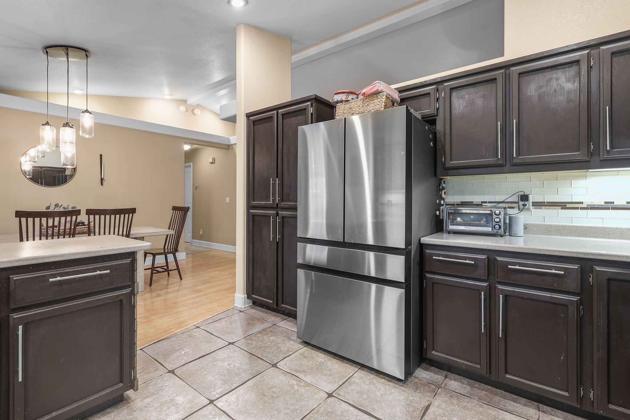 1949 Catherine Way Redding, CA 96002 - Photo 11 of 32 13-web-or-mls-8Q0A8588