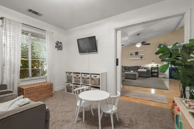 $474,900 | 1949 Catherine Way, Redding, CA 96002