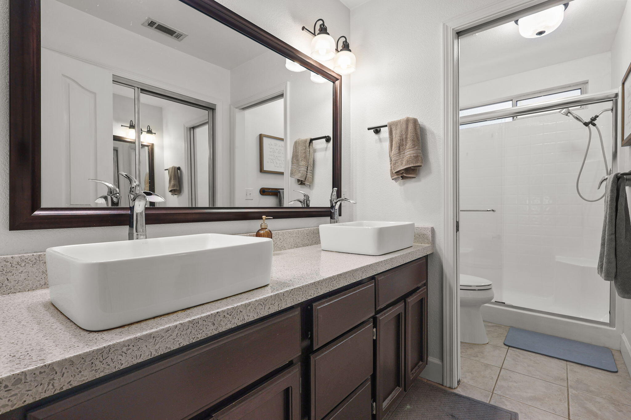 1949 Catherine Way Redding, CA 96002 - Photo 21 of 32 21-web-or-mls-8Q0A8656