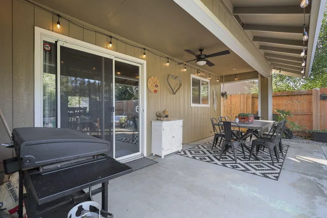 $474,900 | 1949 Catherine Way, Redding, CA 96002